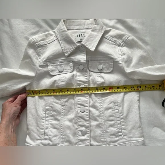 NWOT ELLE Women’s White Lightweight Stretch Jean Jacket Size X-Small - Picture 8 of 11